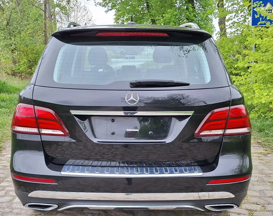 Mercedes-Benz GLE cena 66600 przebieg: 141993, rok produkcji 2016 z Żelechów małe 106